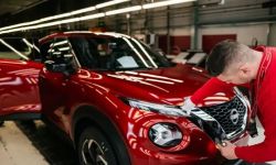 نيسان تُعلن تسريح آلاف العاملين وإغلاق 7 مصانع، لماذا؟